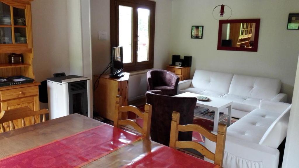 LE BOIS JOLI Chalet 4 étoiles CLEDICIHOME Cadre paisible en lisière de forêt Gérardmer Quarto foto