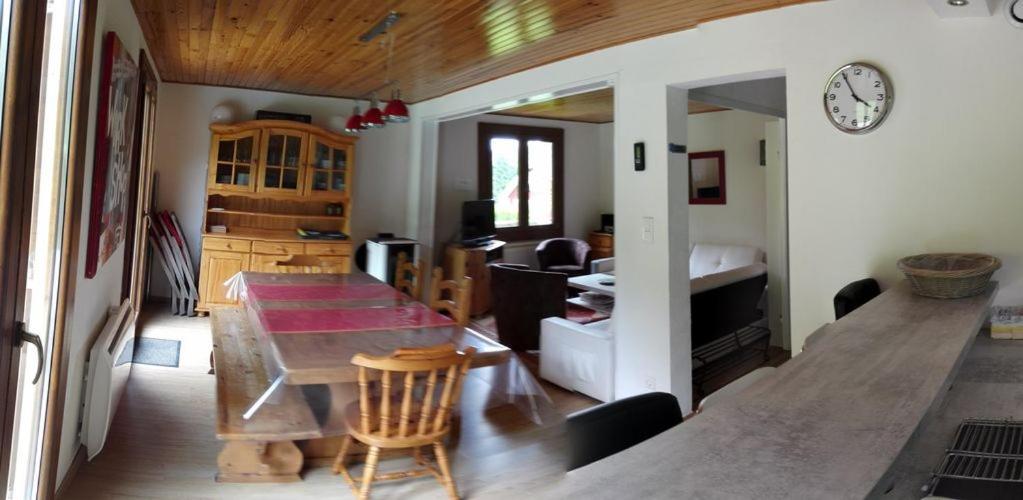 LE BOIS JOLI Chalet 4 étoiles CLEDICIHOME Cadre paisible en lisière de forêt Gérardmer Quarto foto